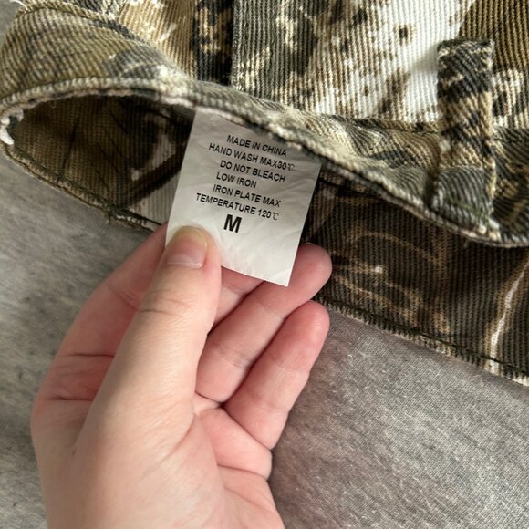 Camo Cargo Pants - Picture 6 of 6